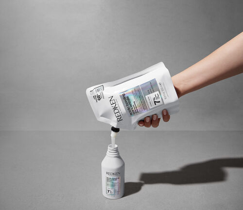 Acidic Bonding Concentrate Shampoo Refill - [NEW] Redken Refillables | L'Oréal Partner Shop