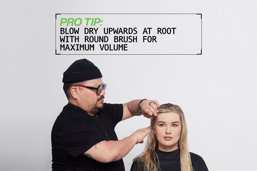 Full Volume Mousse - Back to Business Styling | L'Or&eacute;al Partner Shop